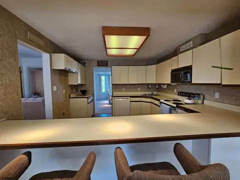 Kitchen - 2 Surfside Rd, Brigantine, NJ 08203 photo 3 of 5