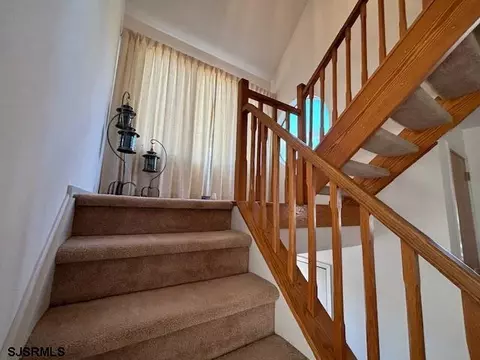 Entry Way - 2 Surfside Rd, Brigantine, NJ 08203 photo 2 of 2