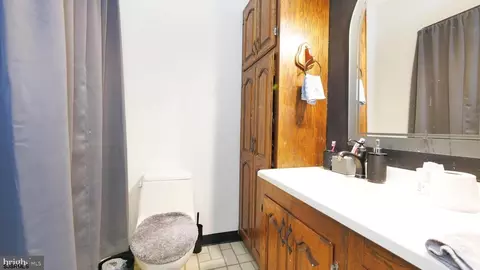 Bath - 526 Highland, Absecon, NJ 08205 photo 1 of 1