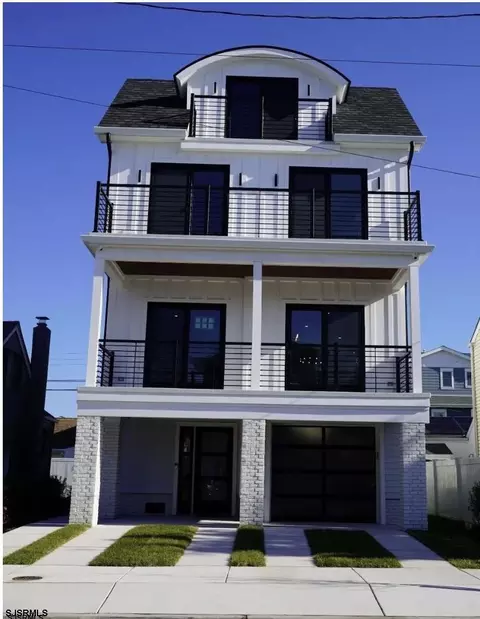 301 N Vendome Ave, Margate City, NJ 08402
