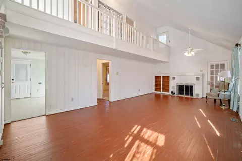 Living - 303 Nectar Ave, Galloway, NJ 08205 photo 1 of 7