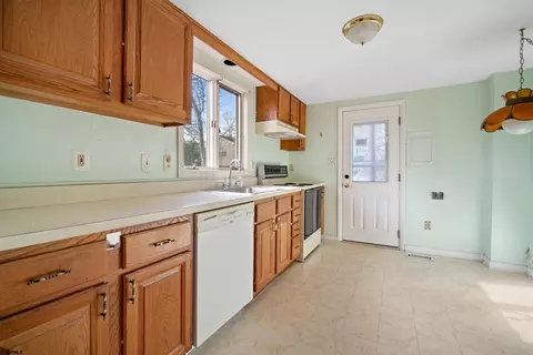 Kitchen - 303 Nectar Ave, Galloway, NJ 08205 photo 1 of 2