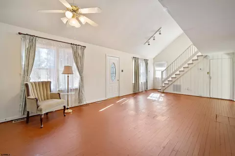 Living - 303 Nectar Ave, Galloway, NJ 08205 photo 4 of 7