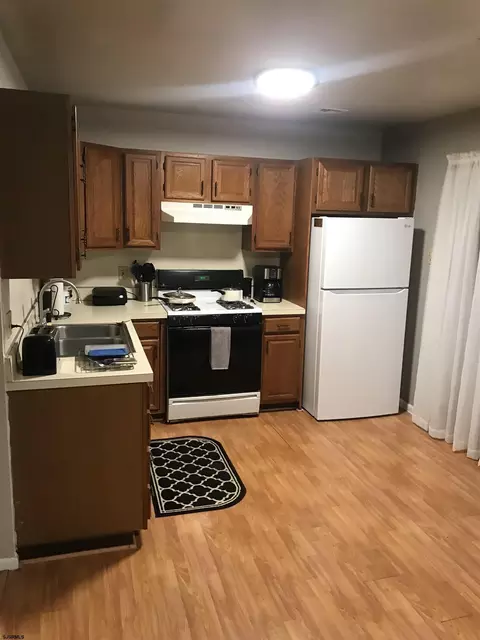 258 E Oakbourne Ave, Absecon, NJ 08205 photo 5
