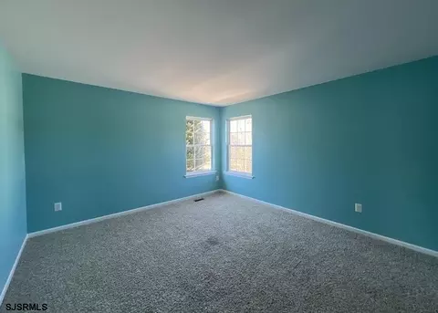 Bedroom - 127 Ruby Dr, Egg Harbor Township, NJ 08234 photo 3 of 6