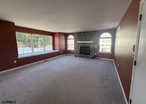 Living - 127 Ruby Dr, Egg Harbor Township, NJ 08234 photo 7 of 10
