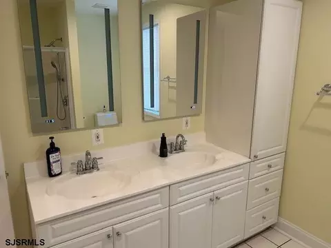 115 E Cedar Ave, Somers Point, NJ 08244 photo 12