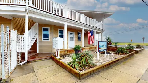 1203 Beach Ave E Ave #4, Brigantine, NJ 08203
