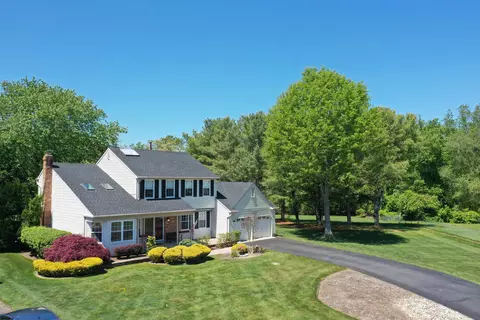 320 Kelly Dr, Galloway, NJ 08205