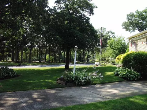 703 Breakers Ave, Absecon, NJ 08201 photo 10