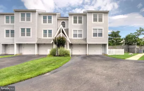 165 S 40th St #165, Brigantine, NJ 08203