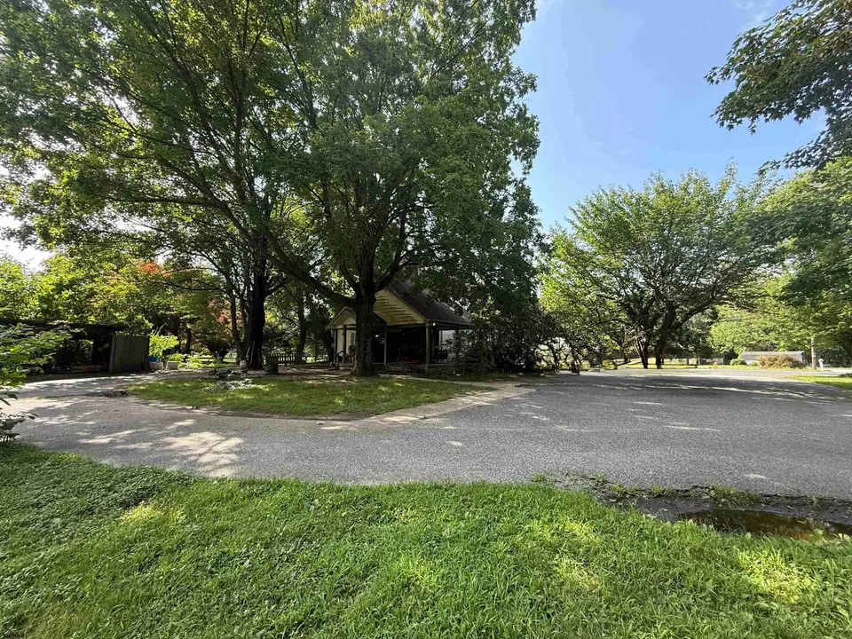 Exterior - 553 Irving Ave, Bridgeton, NJ 08302 photo 9 of 19