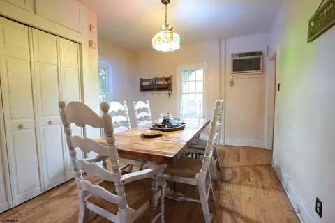 Dining - 553 Irving Ave, Bridgeton, NJ 08302 photo 1 of 4