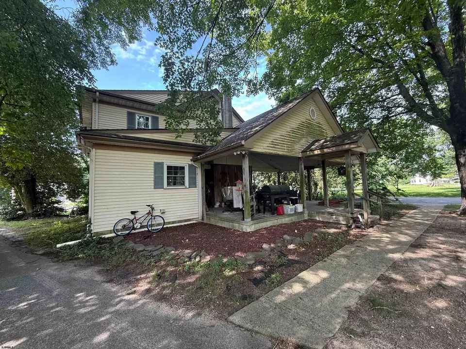 Exterior - 553 Irving Ave, Bridgeton, NJ 08302 photo 10 of 19
