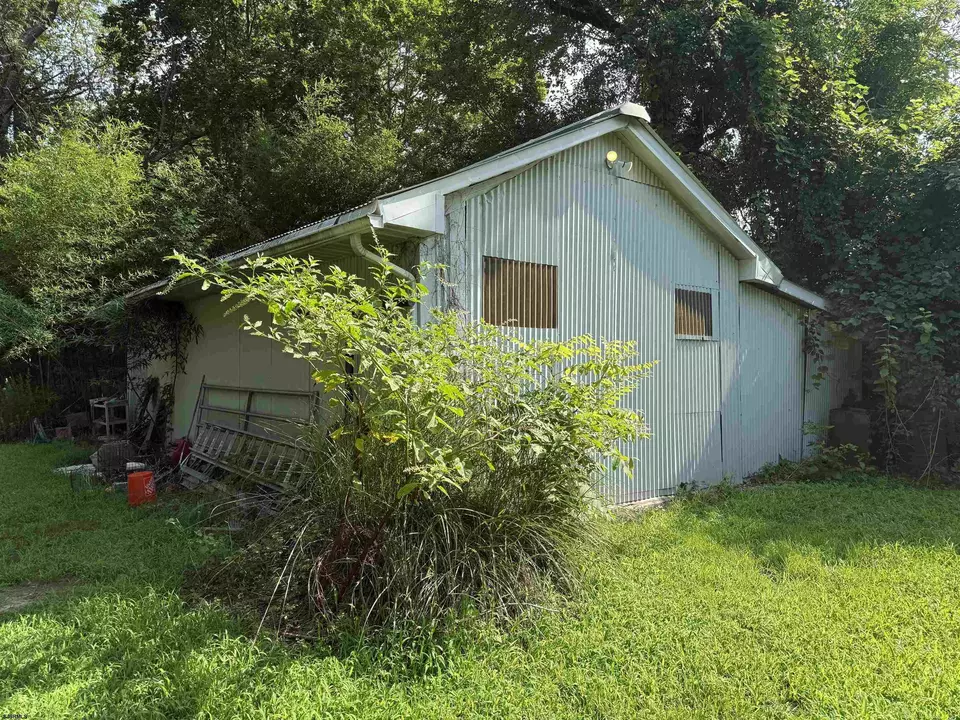 Exterior - 553 Irving Ave, Bridgeton, NJ 08302 photo 6 of 19