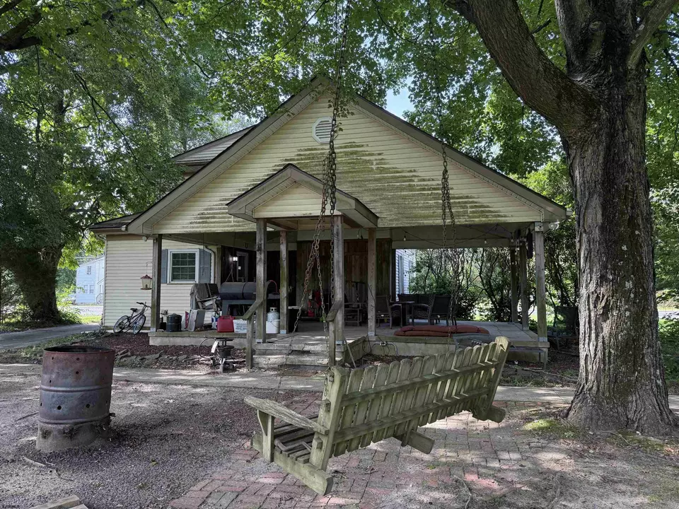 Exterior - 553 Irving Ave, Bridgeton, NJ 08302 photo 4 of 19