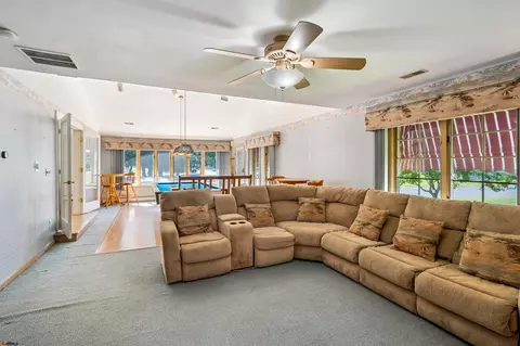 Living - 4 E Curran Dr, Absecon, NJ 08201 photo 8 of 8