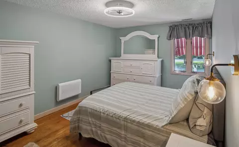 Bedroom - 4 E Curran Dr, Absecon, NJ 08201 photo 5 of 6