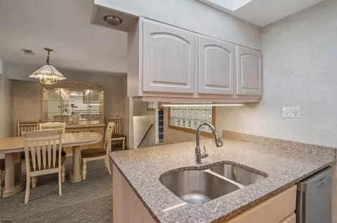 Kitchen - 4 E Curran Dr, Absecon, NJ 08201 photo 4 of 4