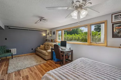 Bedroom - 4 E Curran Dr, Absecon, NJ 08201 photo 1 of 6