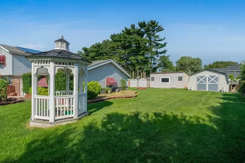 Exterior - 4 E Curran Dr, Absecon, NJ 08201 photo 4 of 11