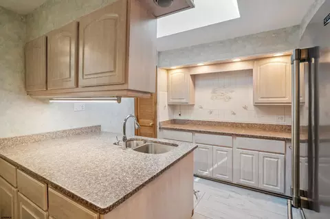 Kitchen - 4 E Curran Dr, Absecon, NJ 08201 photo 1 of 4