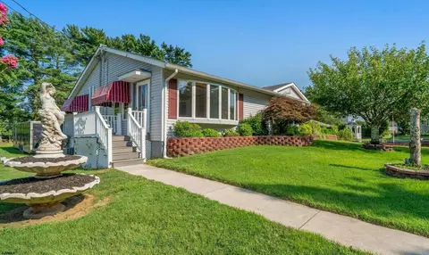 Exterior - 4 E Curran Dr, Absecon, NJ 08201 photo 5 of 11