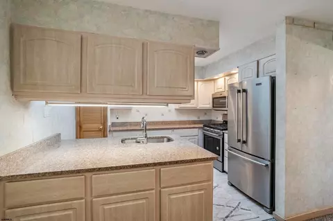 Kitchen - 4 E Curran Dr, Absecon, NJ 08201 photo 2 of 4