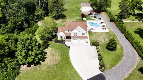 900 Elwood Rd, Hammonton, NJ 08037