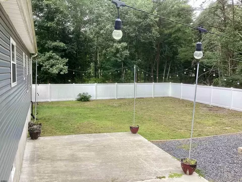 Exterior - 233 Walnut Ave, Berlin, NJ 08009 photo 5 of 8