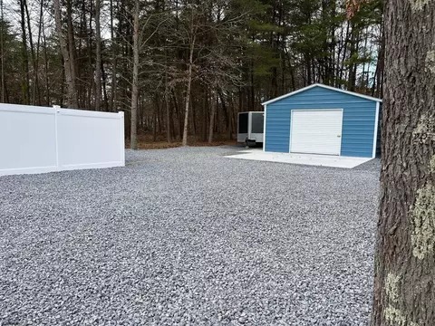 Exterior - 233 Walnut Ave, Berlin, NJ 08009 photo 6 of 8