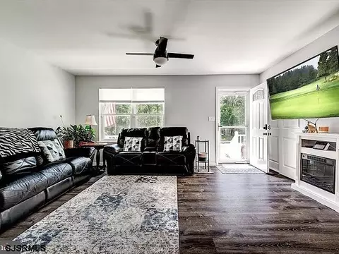 Living - 233 Walnut Ave, Berlin, NJ 08009 photo 1 of 1