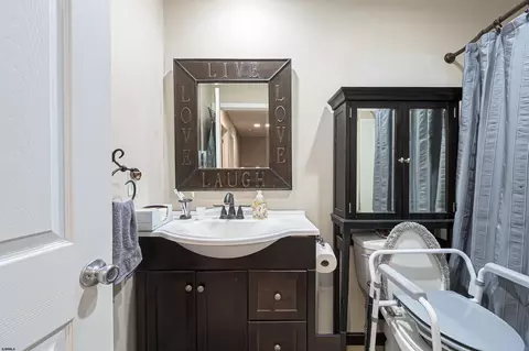 Bath - 6 Marc Ln, Brigantine, NJ 08203 photo 2 of 2