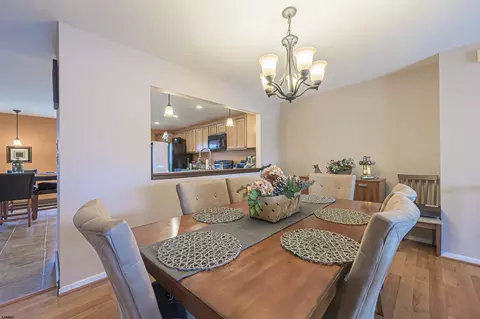 Dining - 6 Marc Ln, Brigantine, NJ 08203 photo 2 of 2