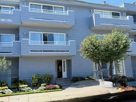 906 Pennlyn Pl #8, Ocean City, NJ 08226