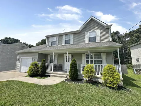 407 S Zenia Ave, Galloway, NJ 08205