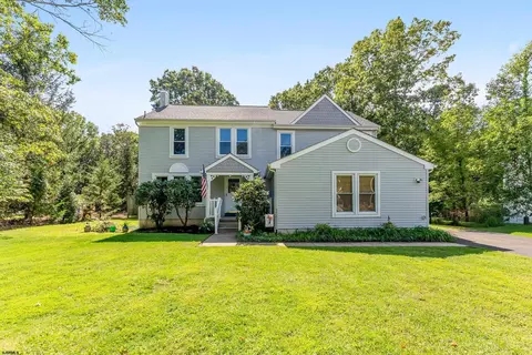 Exterior - 208 Crestview Ave, Galloway, NJ 08205 photo 2 of 6