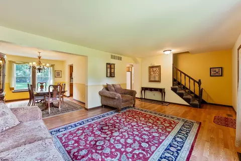 Living - 208 Crestview Ave, Galloway, NJ 08205 photo 4 of 5