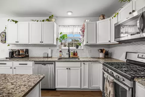 Kitchen - 711 E Ocean Ave, Galloway, NJ 08205 photo 4 of 5