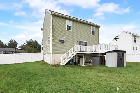 Exterior - 711 E Ocean Ave, Galloway, NJ 08205 photo 4 of 6