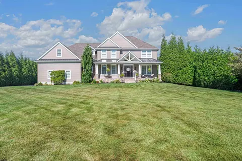 9 Thicket St, Ocean View, NJ 08230