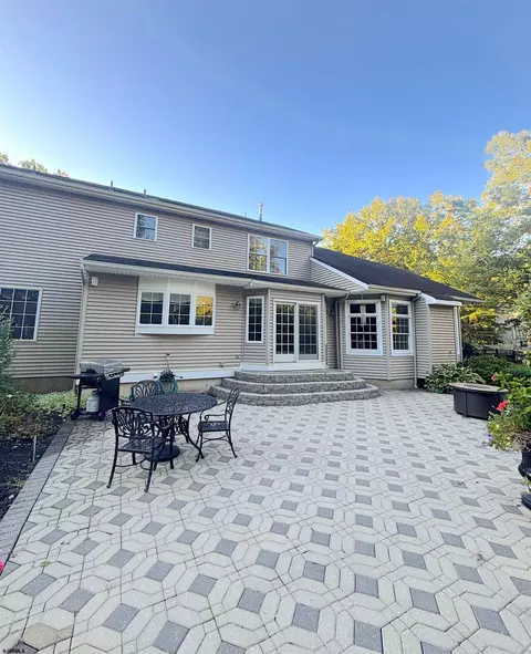 153 Oak Leaf Rd, Berlin, NJ 08009 photo 10
