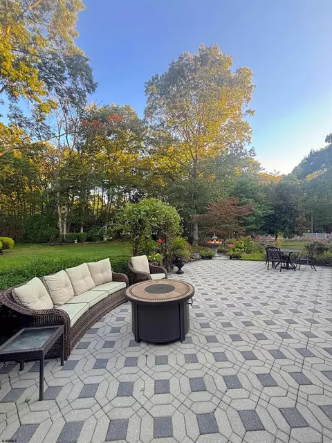 153 Oak Leaf Rd, Berlin, NJ 08009 photo 6