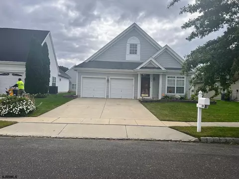 318 Mcclellan Rd, Egg Harbor Township, NJ 08234