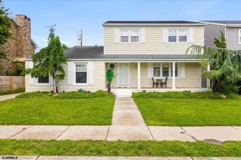 411 N Douglas Ave, Margate City, NJ 08402