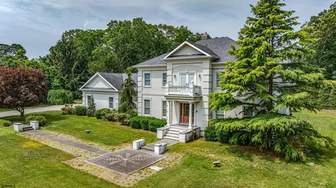 1880 Brookfield St, Vineland, NJ 08361