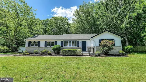 11 Carrann Ln, Egg Harbor Township, NJ 08234