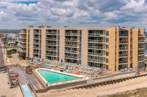 2700 Atlantic Ave #209, Longport, NJ 08403