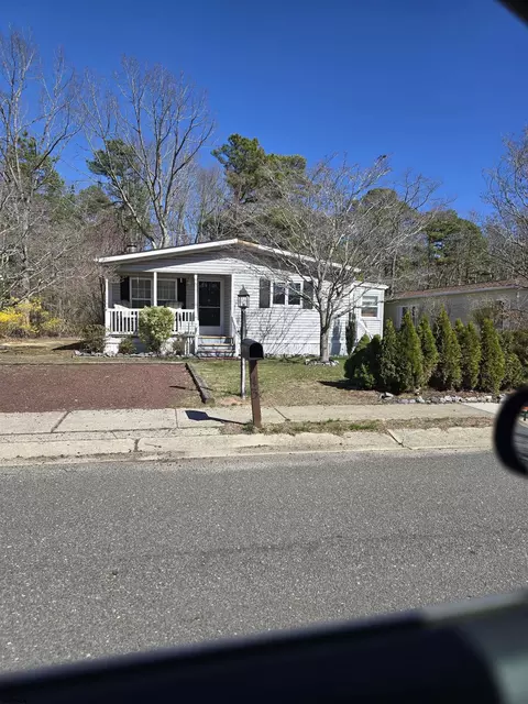 43 Hickory Ln, Mays Landing, NJ 08330