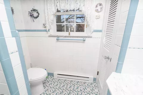Bath - 19 Middle Rd, Hammonton, NJ 08037 photo 4 of 4
